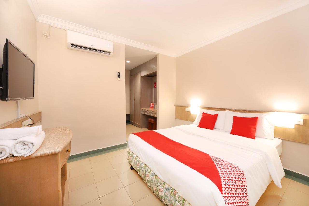 OYO 764 Hotel Famous Inn Malacca Exterior foto