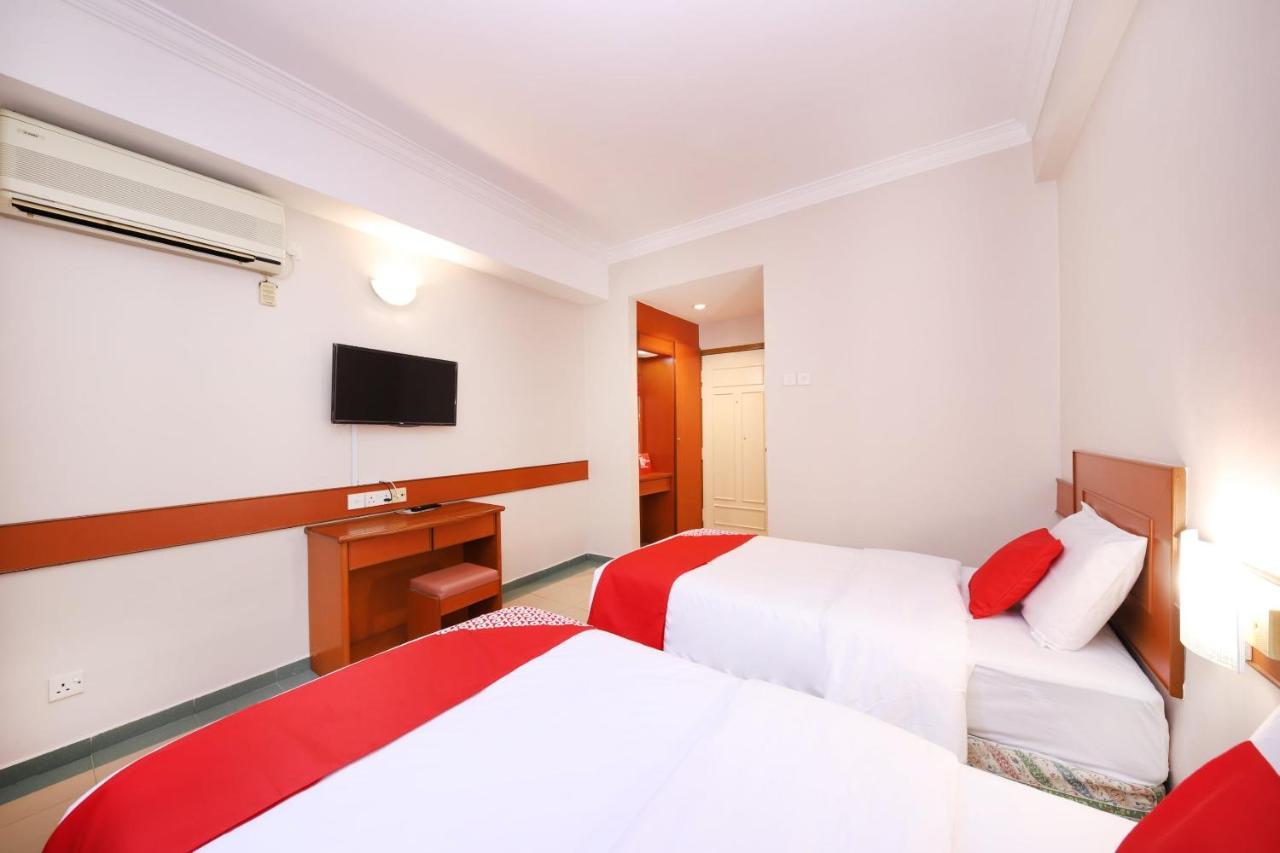OYO 764 Hotel Famous Inn Malacca Exterior foto