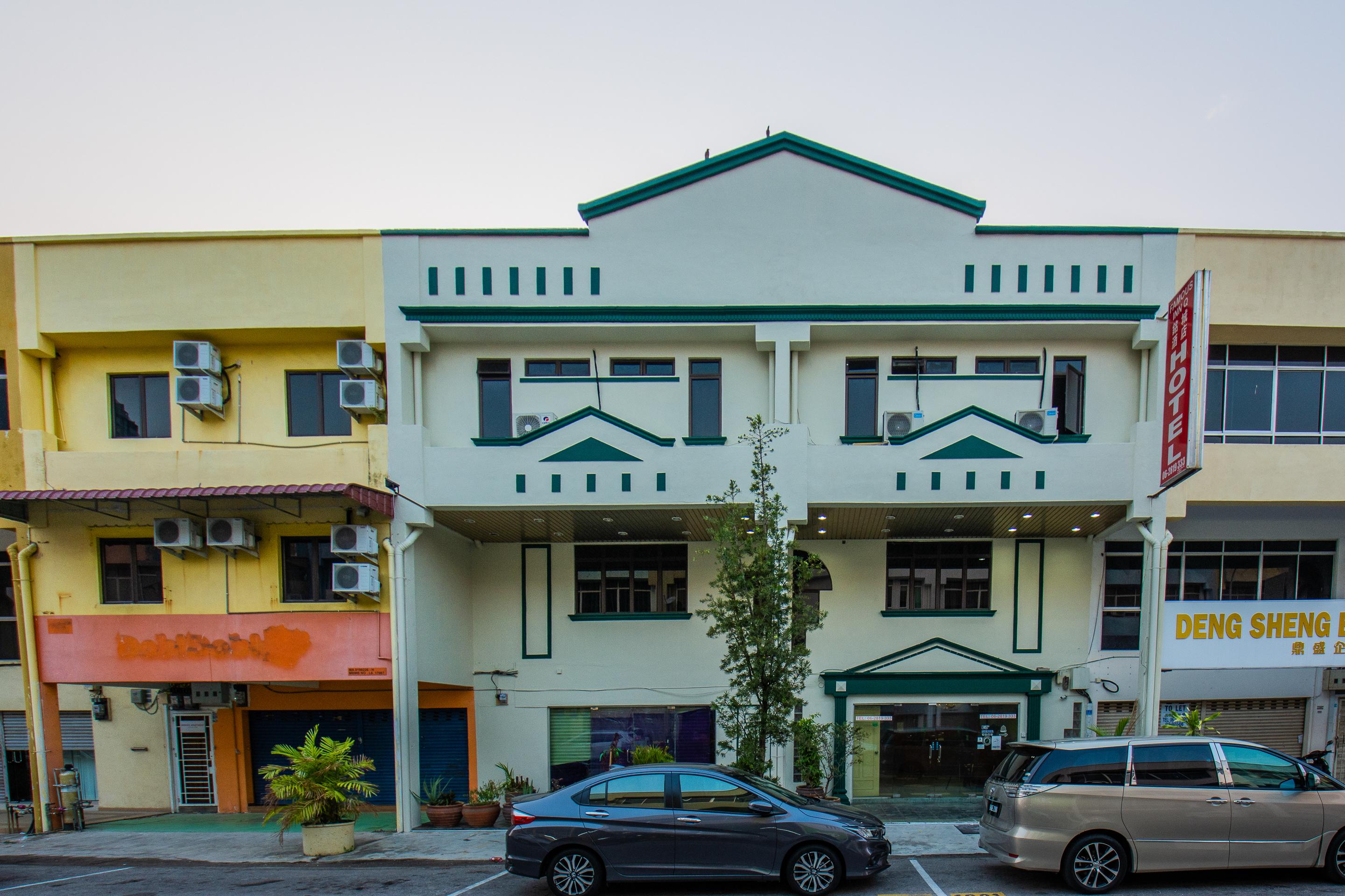 OYO 764 Hotel Famous Inn Malacca Exterior foto
